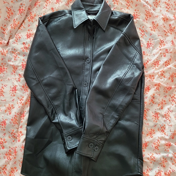 Aritzia Jackets & Blazers - Aritzia Pelli jacket
